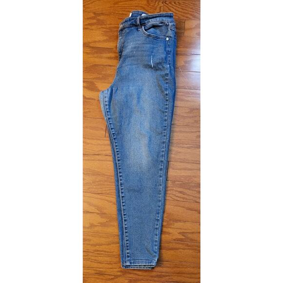 NINE WEST Sz 16 Women's High Rise Perfect Skinny Jeans Stonewashed Distressed - Picture 8 of 13